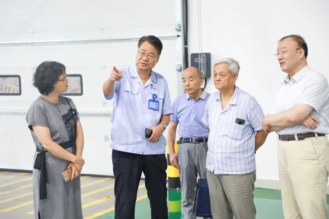 中国工程院制造业研究室主任屈贤明一行到必发指数入口集团调研