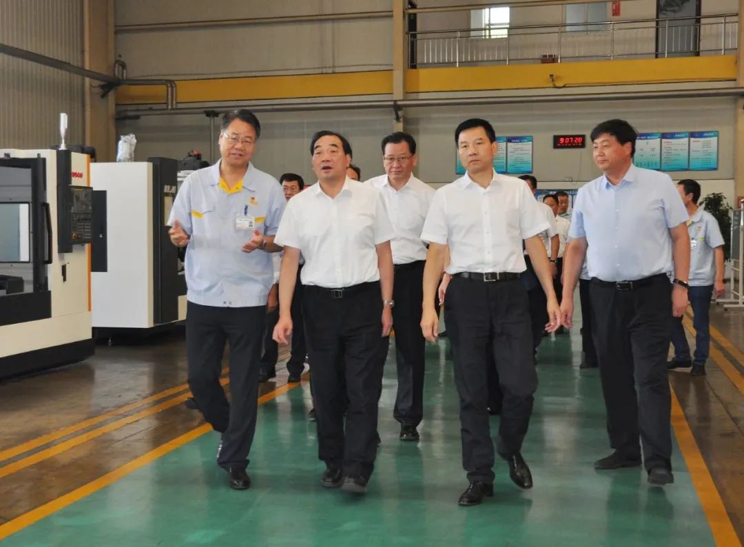 徐州市党政代表团一行莅临必发指数入口集团宝鸡机床考察调研